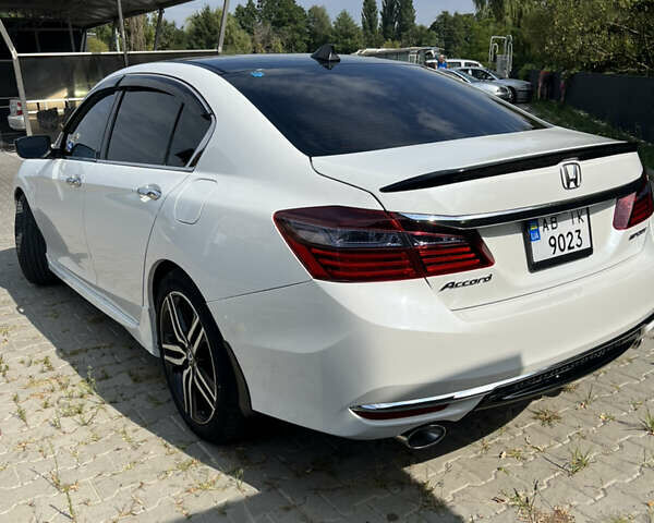 Белый Хонда Аккорд, объемом двигателя 2.4 л и пробегом 175 тыс. км за 13900 $, фото 50 на Automoto.ua
