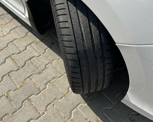 Белый Хонда Аккорд, объемом двигателя 2.4 л и пробегом 175 тыс. км за 13900 $, фото 22 на Automoto.ua