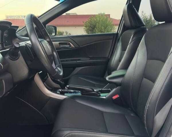 Білий Хонда Аккорд, об'ємом двигуна 2.4 л та пробігом 61 тис. км за 4100 $, фото 6 на Automoto.ua