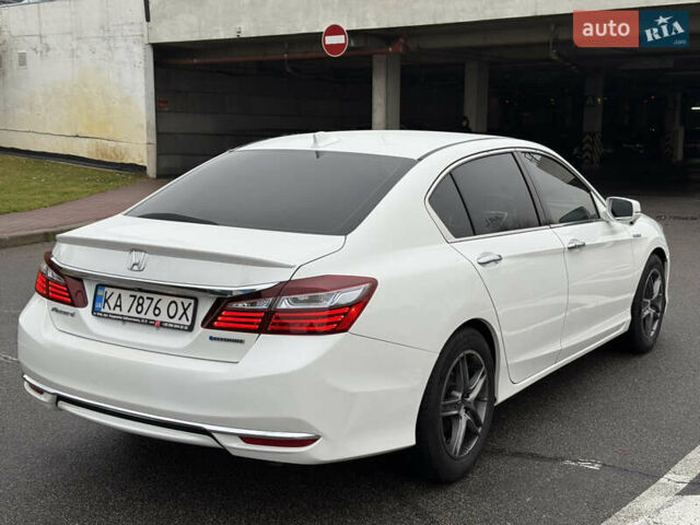 Белый Хонда Аккорд, объемом двигателя 2 л и пробегом 259 тыс. км за 14300 $, фото 10 на Automoto.ua