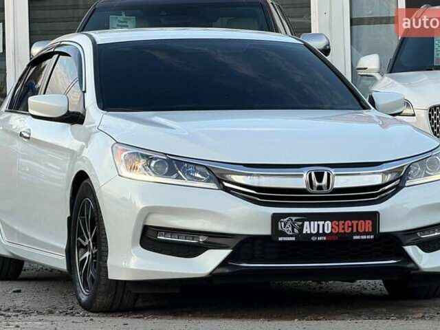 Белый Хонда Аккорд, объемом двигателя 2.36 л и пробегом 10 тыс. км за 15800 $, фото 4 на Automoto.ua