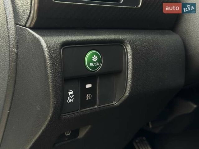 Белый Хонда Аккорд, объемом двигателя 2.36 л и пробегом 141 тыс. км за 13200 $, фото 19 на Automoto.ua