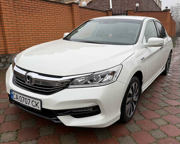 Белый Хонда Аккорд, объемом двигателя 1.99 л и пробегом 85 тыс. км за 16500 $, фото 7 на Automoto.ua