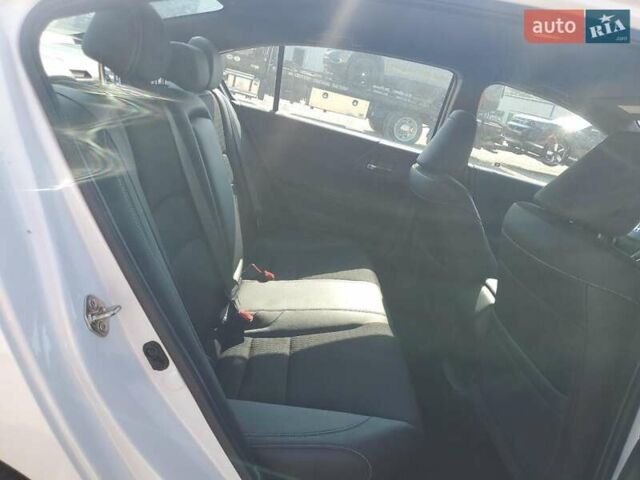 Білий Хонда Аккорд, об'ємом двигуна 2.35 л та пробігом 33 тис. км за 2600 $, фото 9 на Automoto.ua
