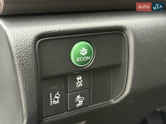 Белый Хонда Аккорд, объемом двигателя 2 л и пробегом 259 тыс. км за 14300 $, фото 26 на Automoto.ua