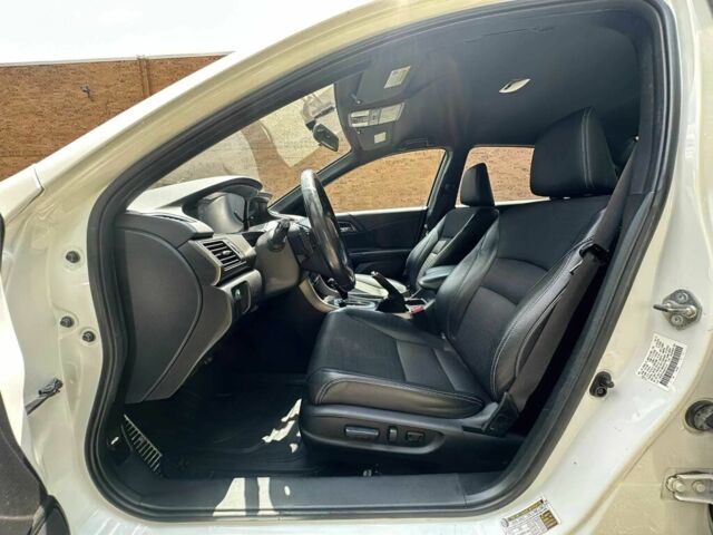 Белый Хонда Аккорд, объемом двигателя 2.4 л и пробегом 70 тыс. км за 9000 $, фото 9 на Automoto.ua