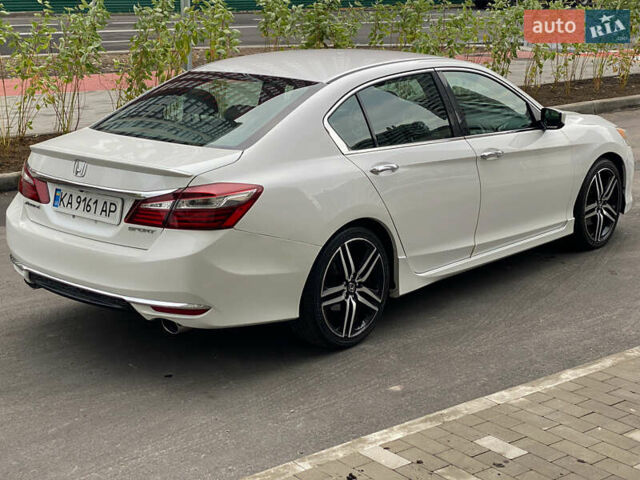 Білий Хонда Аккорд, об'ємом двигуна 2.36 л та пробігом 120 тис. км за 16500 $, фото 2 на Automoto.ua