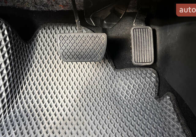 Білий Хонда Аккорд, об'ємом двигуна 2.35 л та пробігом 120 тис. км за 13600 $, фото 19 на Automoto.ua