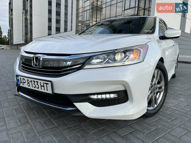 Белый Хонда Аккорд, объемом двигателя 2.4 л и пробегом 150 тыс. км за 12700 $, фото 15 на Automoto.ua