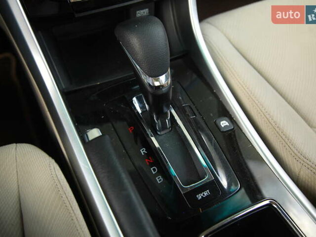 Білий Хонда Аккорд, об'ємом двигуна 2 л та пробігом 94 тис. км за 15900 $, фото 17 на Automoto.ua