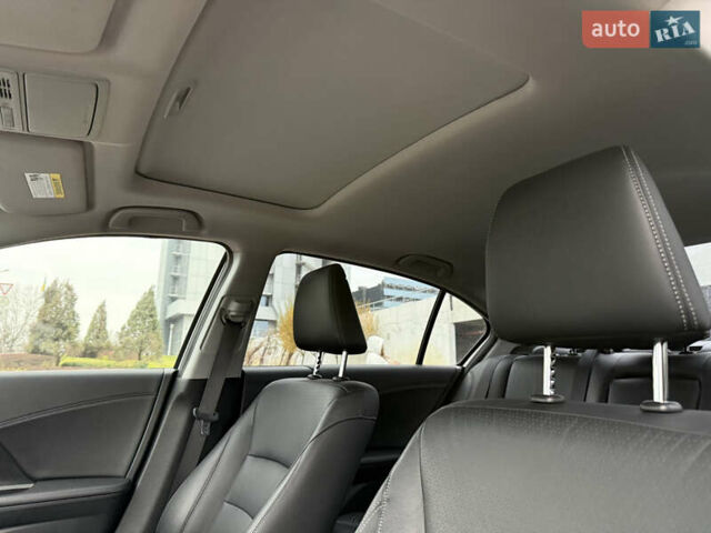 Белый Хонда Аккорд, объемом двигателя 2 л и пробегом 259 тыс. км за 14300 $, фото 30 на Automoto.ua