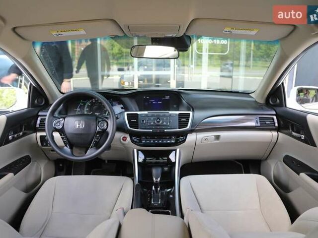 Білий Хонда Аккорд, об'ємом двигуна 2 л та пробігом 94 тис. км за 15900 $, фото 9 на Automoto.ua