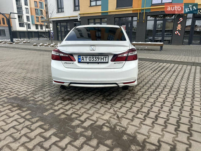 Белый Хонда Аккорд, объемом двигателя 2.36 л и пробегом 112 тыс. км за 13555 $, фото 4 на Automoto.ua