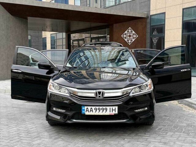 Білий Хонда Аккорд, об'ємом двигуна 3 л та пробігом 105 тис. км за 16900 $, фото 3 на Automoto.ua