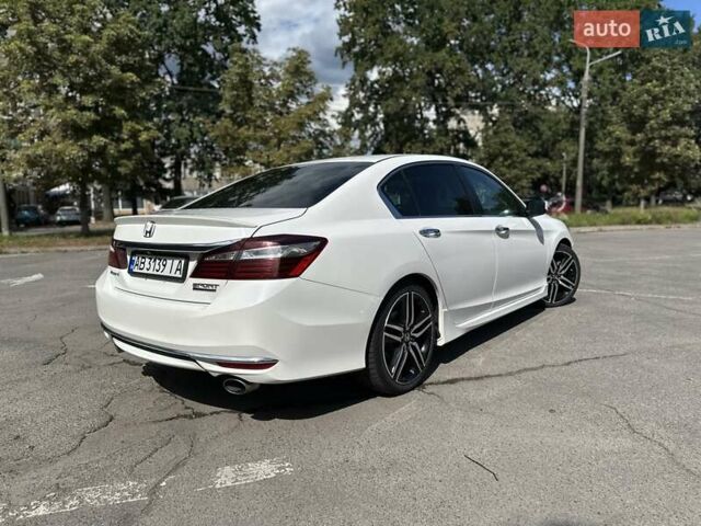 Белый Хонда Аккорд, объемом двигателя 2.4 л и пробегом 96 тыс. км за 15600 $, фото 9 на Automoto.ua