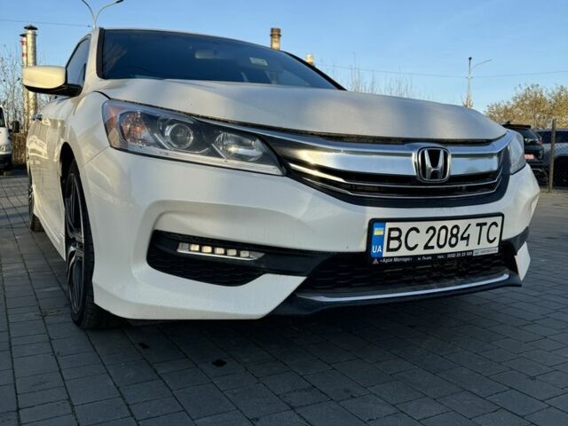 Білий Хонда Аккорд, об'ємом двигуна 2.4 л та пробігом 255 тис. км за 12900 $, фото 8 на Automoto.ua