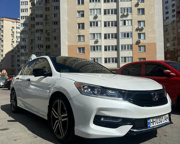 Белый Хонда Аккорд, объемом двигателя 1.99 л и пробегом 270 тыс. км за 17500 $, фото 8 на Automoto.ua