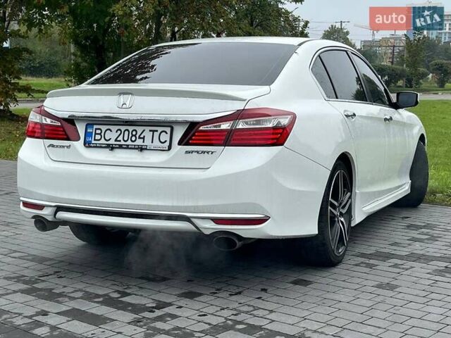 Білий Хонда Аккорд, об'ємом двигуна 2.36 л та пробігом 255 тис. км за 12100 $, фото 6 на Automoto.ua