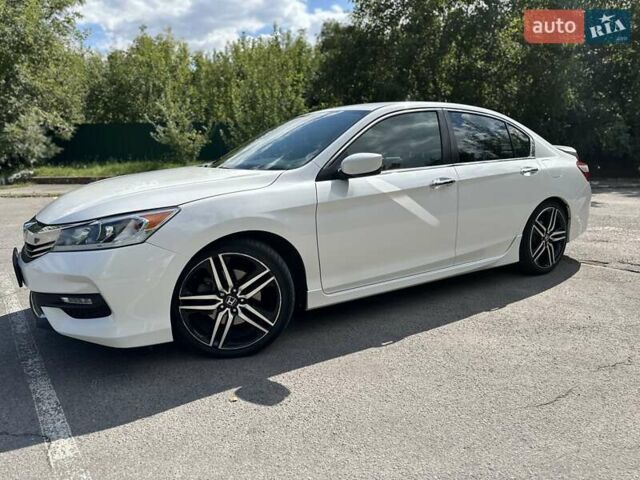 Белый Хонда Аккорд, объемом двигателя 2.4 л и пробегом 96 тыс. км за 15600 $, фото 13 на Automoto.ua