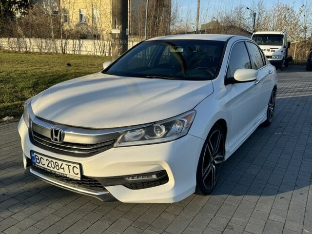 Білий Хонда Аккорд, об'ємом двигуна 2.4 л та пробігом 255 тис. км за 12900 $, фото 1 на Automoto.ua