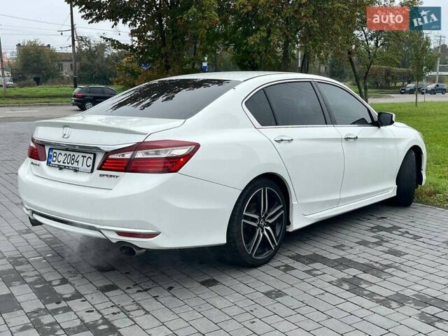 Білий Хонда Аккорд, об'ємом двигуна 2.36 л та пробігом 255 тис. км за 12100 $, фото 7 на Automoto.ua