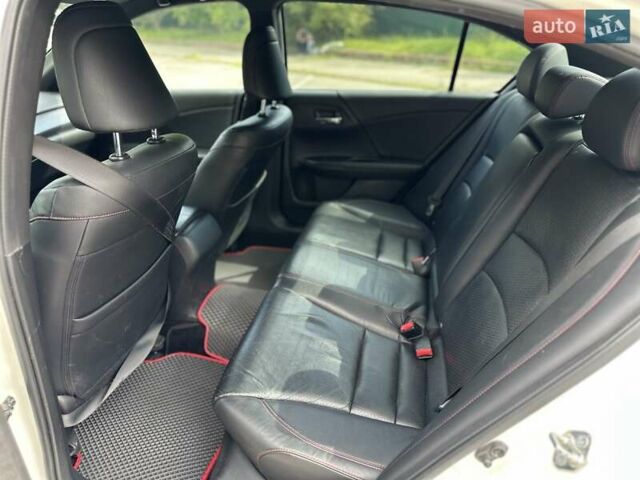 Белый Хонда Аккорд, объемом двигателя 2.4 л и пробегом 96 тыс. км за 15600 $, фото 20 на Automoto.ua