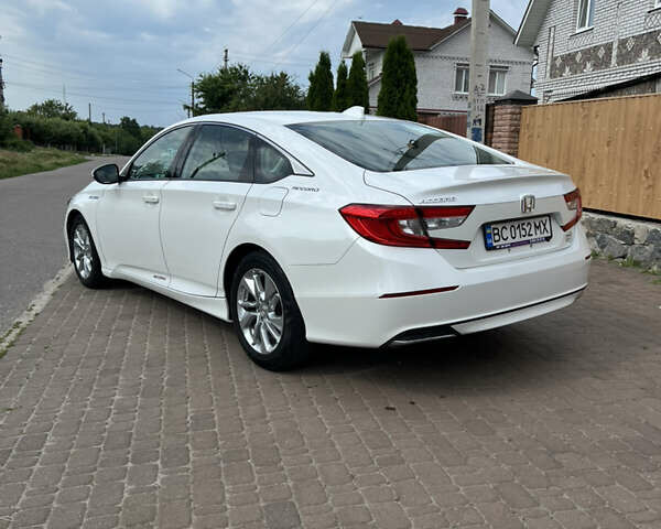 Белый Хонда Аккорд, объемом двигателя 1.5 л и пробегом 90 тыс. км за 16600 $, фото 4 на Automoto.ua
