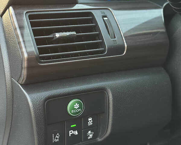 Білий Хонда Аккорд, об'ємом двигуна 1.99 л та пробігом 160 тис. км за 13900 $, фото 19 на Automoto.ua