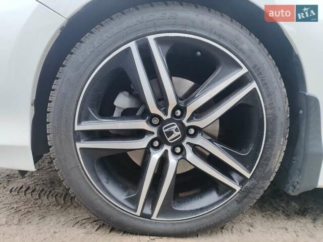 Білий Хонда Аккорд, об'ємом двигуна 2.36 л та пробігом 114 тис. км за 16200 $, фото 7 на Automoto.ua