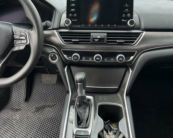 Белый Хонда Аккорд, объемом двигателя 1.5 л и пробегом 90 тыс. км за 16600 $, фото 9 на Automoto.ua