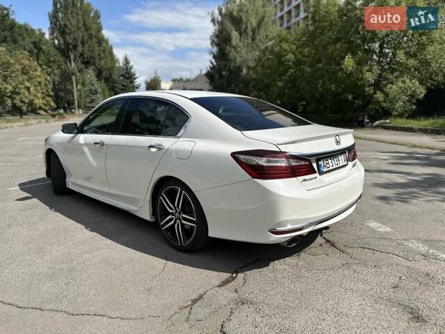 Белый Хонда Аккорд, объемом двигателя 2.4 л и пробегом 96 тыс. км за 15600 $, фото 8 на Automoto.ua