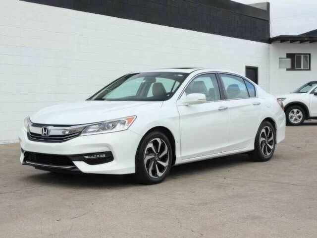 Белый Хонда Аккорд, объемом двигателя 2.4 л и пробегом 78 тыс. км за 5500 $, фото 2 на Automoto.ua