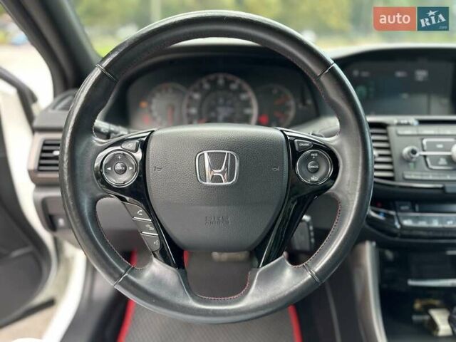 Белый Хонда Аккорд, объемом двигателя 2.4 л и пробегом 96 тыс. км за 15600 $, фото 22 на Automoto.ua