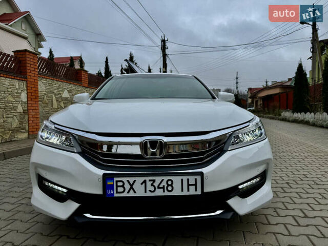 Білий Хонда Аккорд, об'ємом двигуна 2.4 л та пробігом 115 тис. км за 15800 $, фото 4 на Automoto.ua