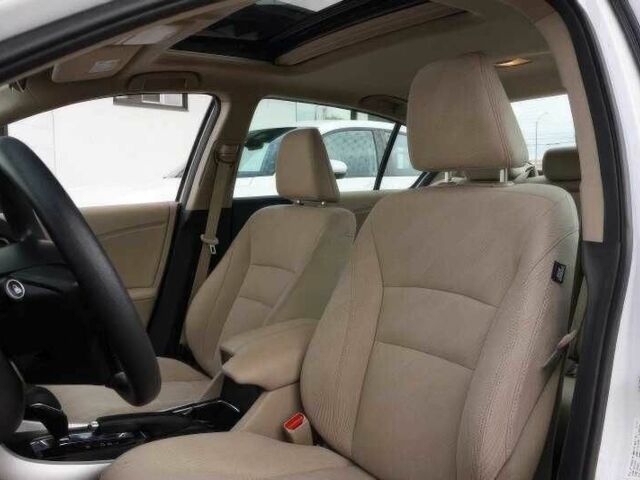 Белый Хонда Аккорд, объемом двигателя 2.4 л и пробегом 78 тыс. км за 5500 $, фото 10 на Automoto.ua