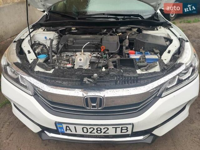 Білий Хонда Аккорд, об'ємом двигуна 2.36 л та пробігом 114 тис. км за 16200 $, фото 4 на Automoto.ua