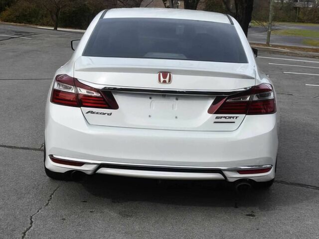 Білий Хонда Аккорд, об'ємом двигуна 2.4 л та пробігом 67 тис. км за 6500 $, фото 5 на Automoto.ua