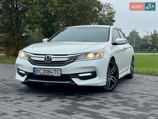 Білий Хонда Аккорд, об'ємом двигуна 2.36 л та пробігом 255 тис. км за 12500 $, фото 1 на Automoto.ua