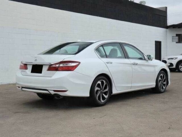 Белый Хонда Аккорд, объемом двигателя 2.4 л и пробегом 78 тыс. км за 5500 $, фото 4 на Automoto.ua