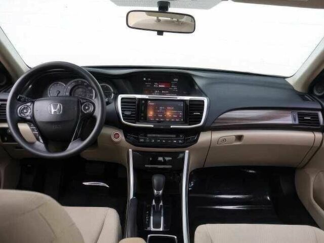 Белый Хонда Аккорд, объемом двигателя 2.4 л и пробегом 78 тыс. км за 5500 $, фото 12 на Automoto.ua