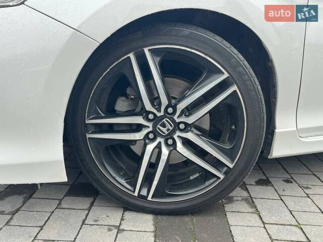 Білий Хонда Аккорд, об'ємом двигуна 2.36 л та пробігом 255 тис. км за 12100 $, фото 22 на Automoto.ua