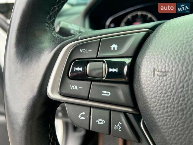 Белый Хонда Аккорд, объемом двигателя 1.5 л и пробегом 129 тыс. км за 18940 $, фото 24 на Automoto.ua