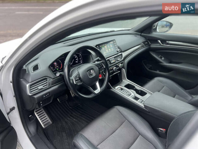 Білий Хонда Аккорд, об'ємом двигуна 2 л та пробігом 114 тис. км за 21700 $, фото 9 на Automoto.ua