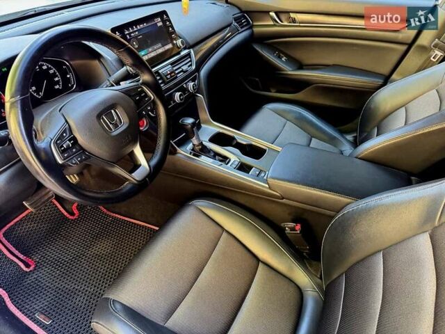 Белый Хонда Аккорд, объемом двигателя 1.5 л и пробегом 90 тыс. км за 16900 $, фото 32 на Automoto.ua