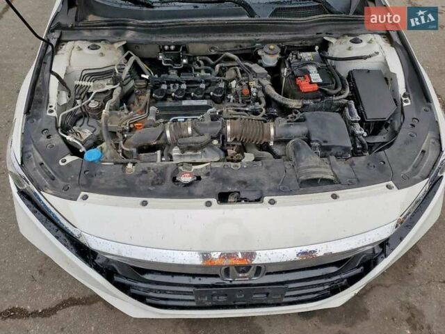 Белый Хонда Аккорд, объемом двигателя 1.5 л и пробегом 150 тыс. км за 4700 $, фото 10 на Automoto.ua