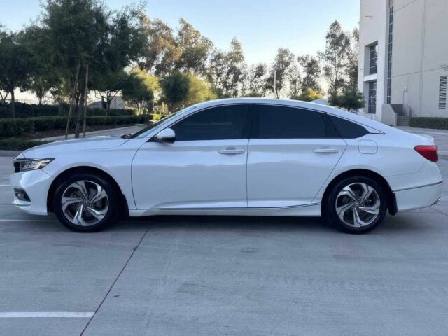 Белый Хонда Аккорд, объемом двигателя 2 л и пробегом 32 тыс. км за 15000 $, фото 2 на Automoto.ua