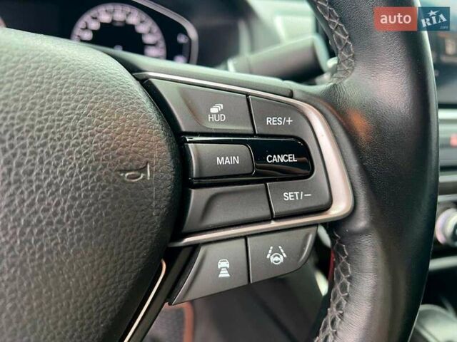 Белый Хонда Аккорд, объемом двигателя 1.5 л и пробегом 129 тыс. км за 18940 $, фото 23 на Automoto.ua