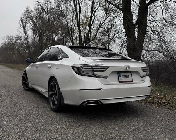 Белый Хонда Аккорд, объемом двигателя 1.5 л и пробегом 190 тыс. км за 19700 $, фото 19 на Automoto.ua