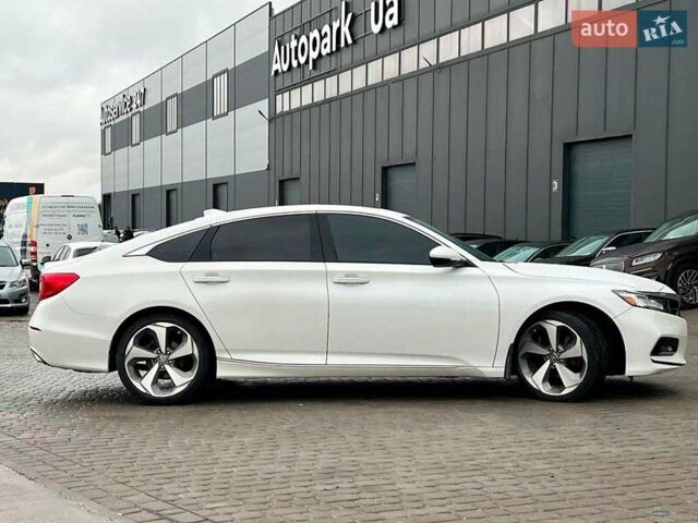 Белый Хонда Аккорд, объемом двигателя 1.5 л и пробегом 129 тыс. км за 18940 $, фото 8 на Automoto.ua