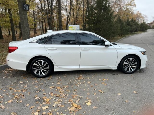 Белый Хонда Аккорд, объемом двигателя 1.5 л и пробегом 73 тыс. км за 16200 $, фото 12 на Automoto.ua